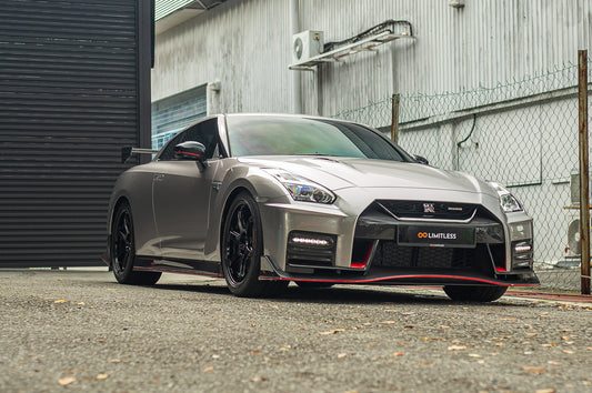 NISSAN GTR – SUPERGLOSS METALLIC SILVER