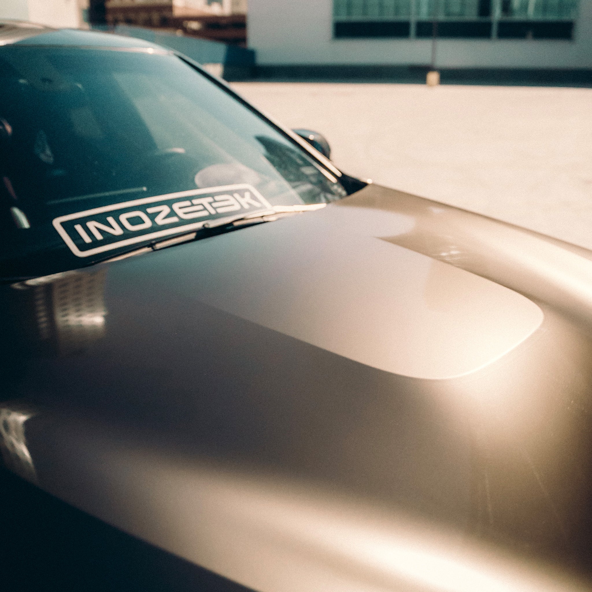 EXCLUSIVE DEALER