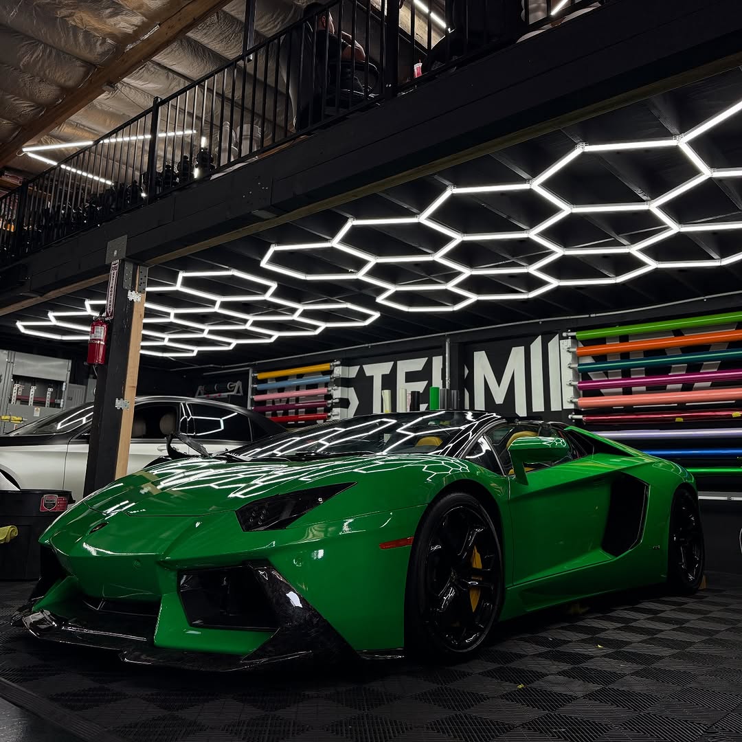 SG7001 - Signal Green