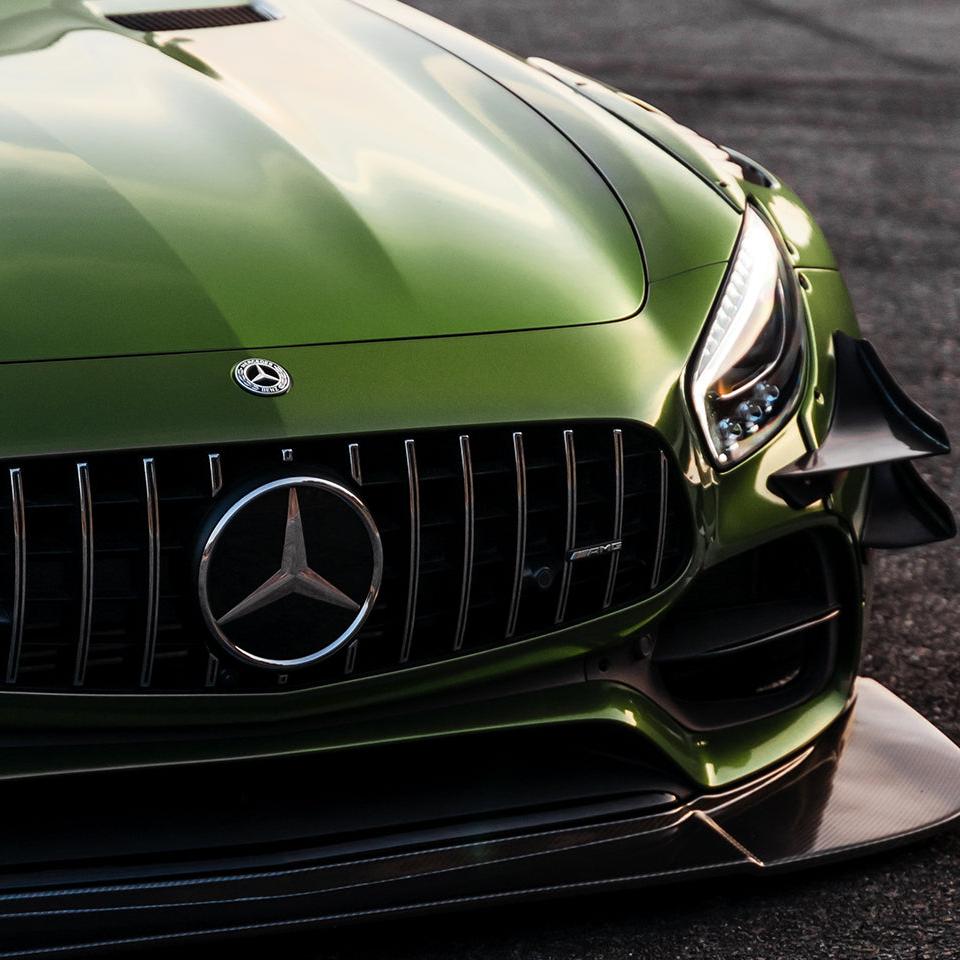 Supergloss Metallic Mamba Green - Inozetek USA